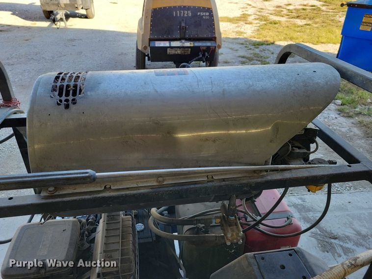 image for item DX6517 Mi-T-M pressure washer