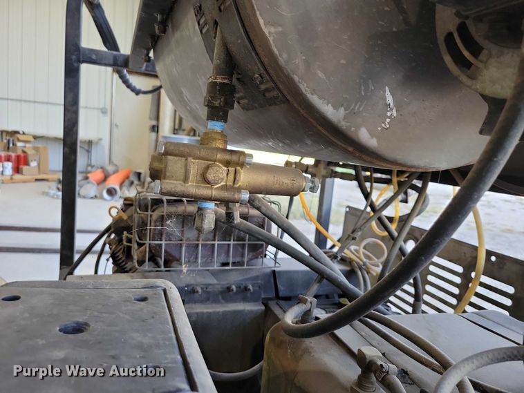 image for item DX6517 Mi-T-M pressure washer