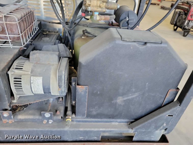 image for item DX6518 Mi-T-M pressure washer