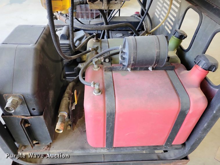 image for item DX6518 Mi-T-M pressure washer