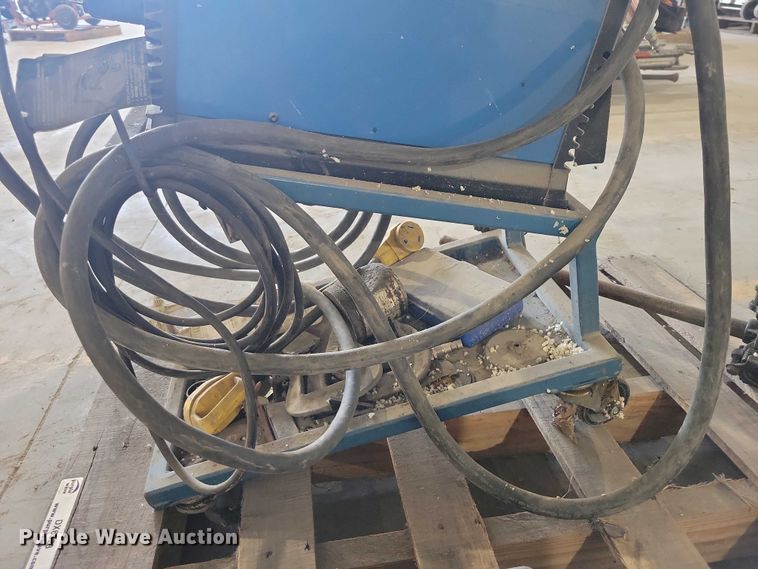 image for item DX6523 Miller Spectrum 875 plasma cutter