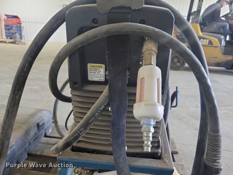 image for item DX6523 Miller Spectrum 875 plasma cutter