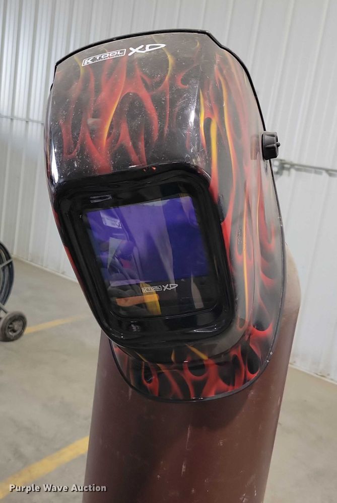 image for item DX6524 Miller Millermatic 252 welder