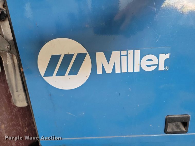 image for item DX6524 Miller Millermatic 252 welder