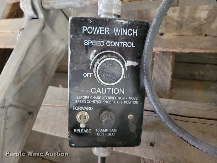 image for item DX6535 Ridgid 700 manhole winch