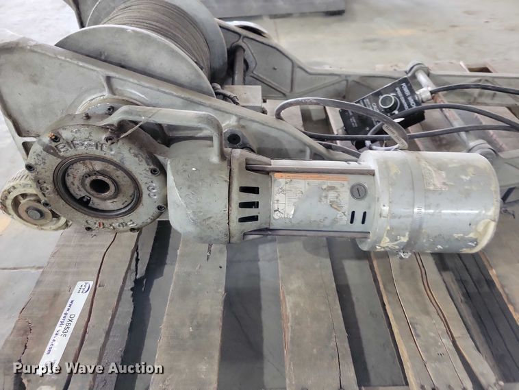 image for item DX6535 Ridgid 700 manhole winch