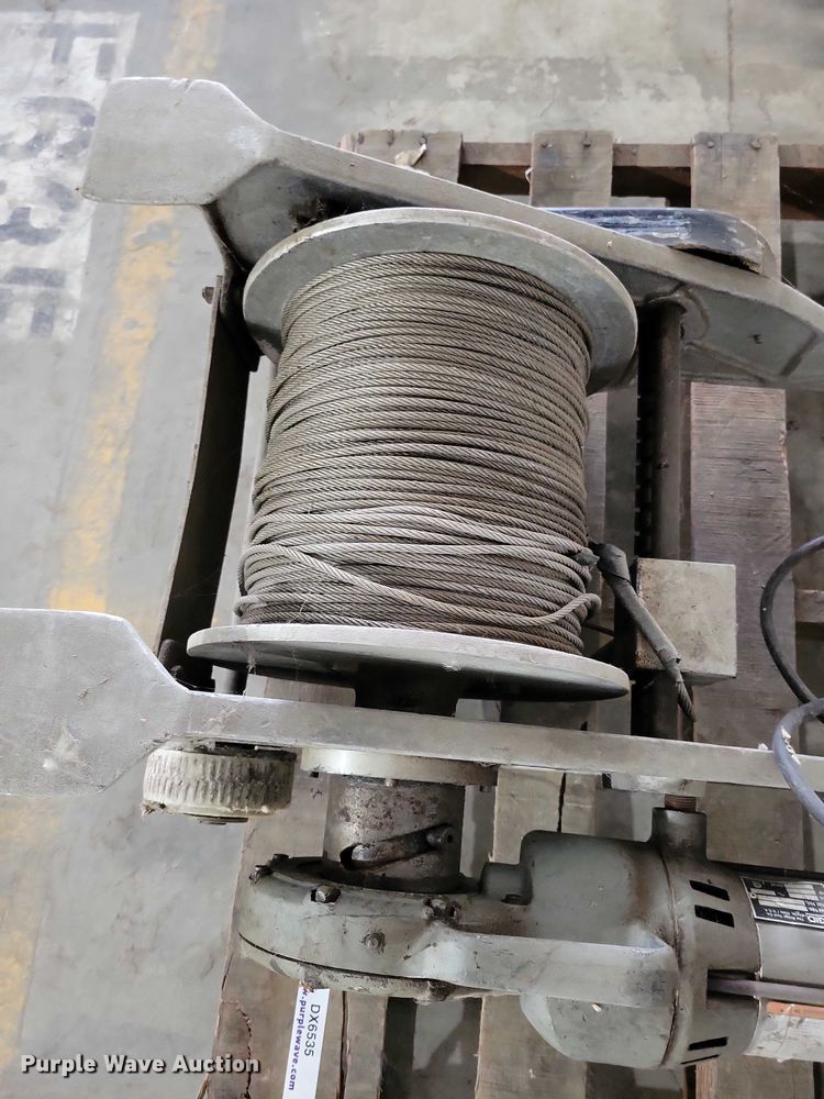 image for item DX6535 Ridgid 700 manhole winch