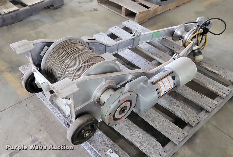 image for item DX6536 Ridgid 700 manhole winch