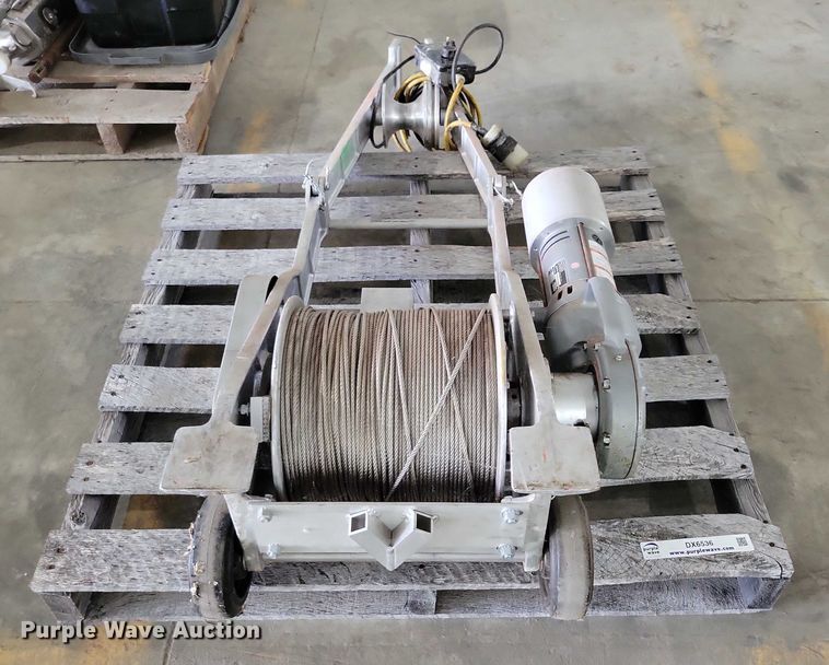 image for item DX6536 Ridgid 700 manhole winch