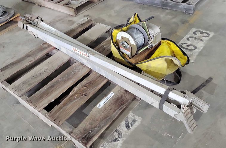 image for item DX6537 Manhole winch system