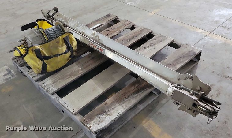 image for item DX6537 Manhole winch system