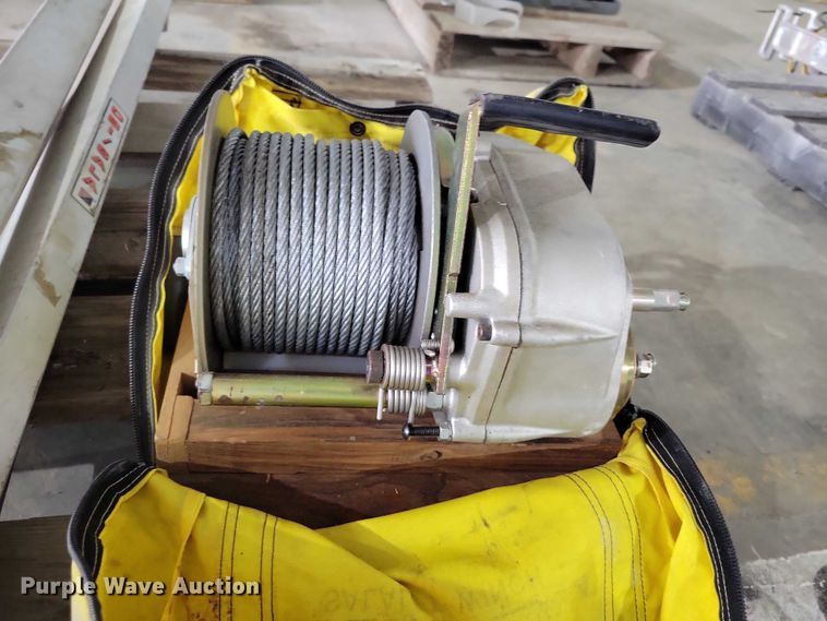 image for item DX6537 Manhole winch system