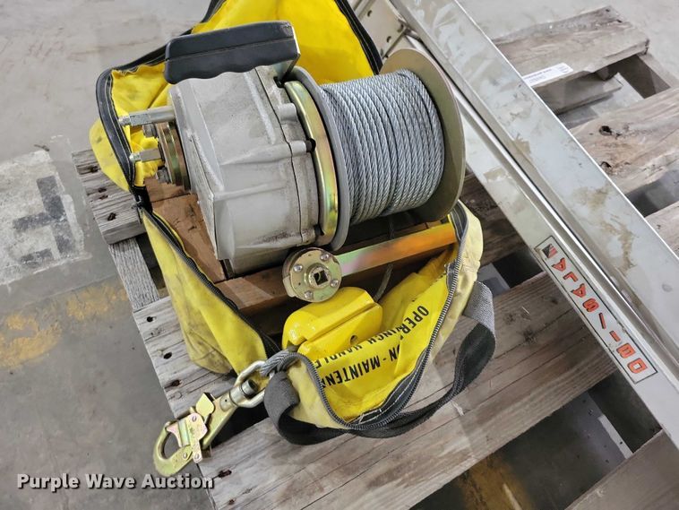 image for item DX6537 Manhole winch system