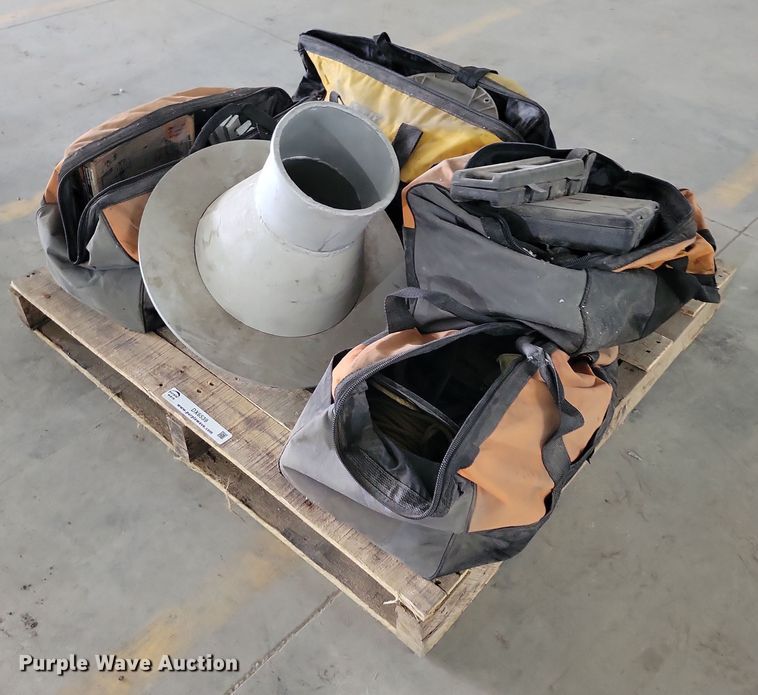 image for item DX6539 Assorted tools