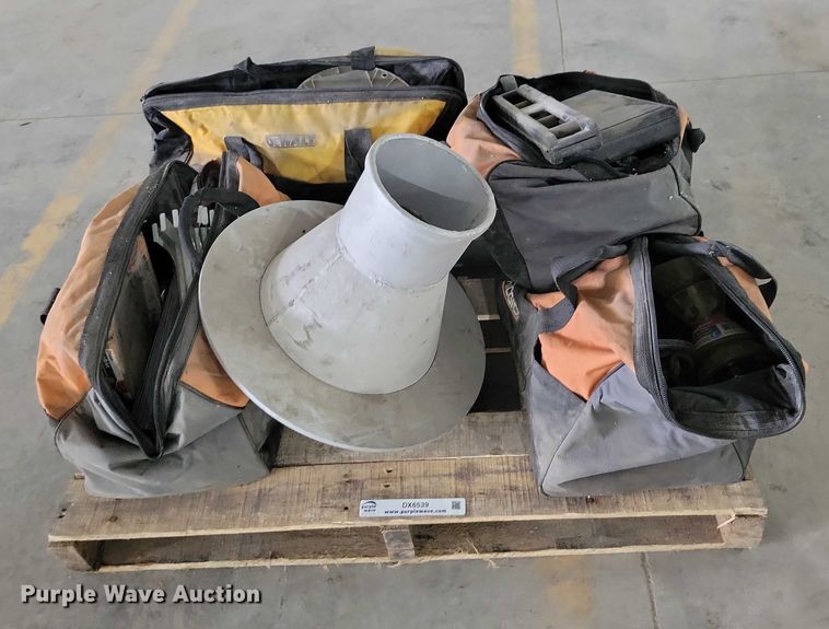 image for item DX6539 Assorted tools