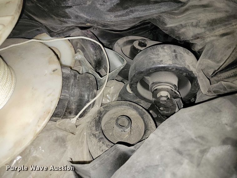 image for item DX6539 Assorted tools