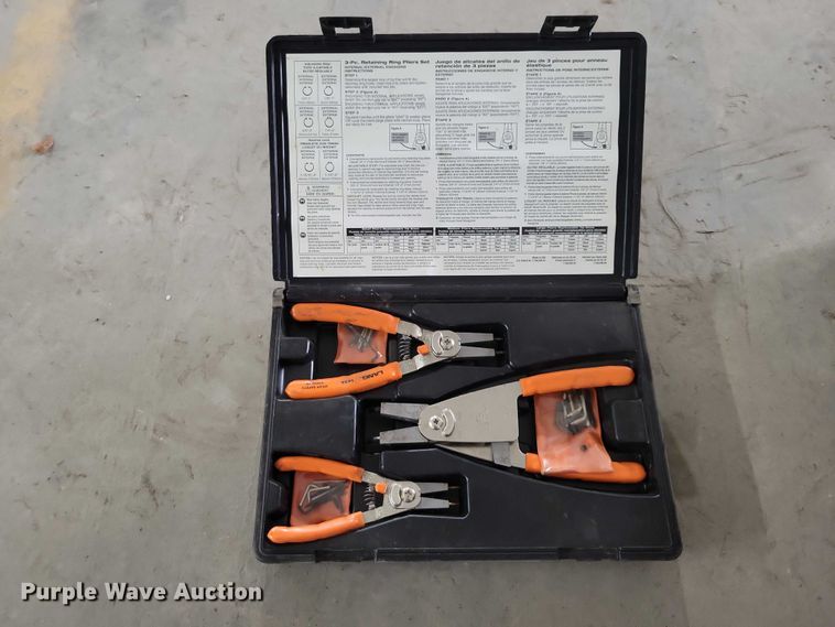 image for item DX6539 Assorted tools