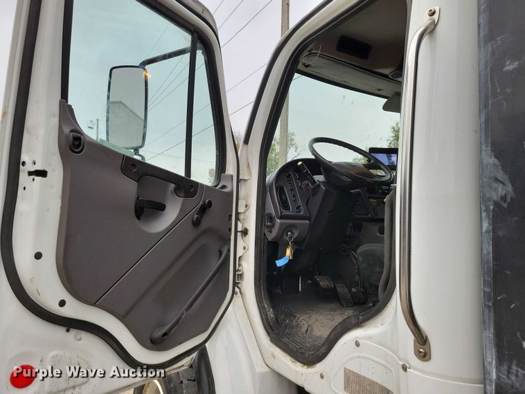 image for item DX6550 2009 Freightliner Business Class M2 800 HPR Truck Jet sewer jetter truck