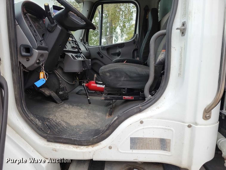 image for item DX6550 2009 Freightliner Business Class M2 800 HPR Truck Jet sewer jetter truck