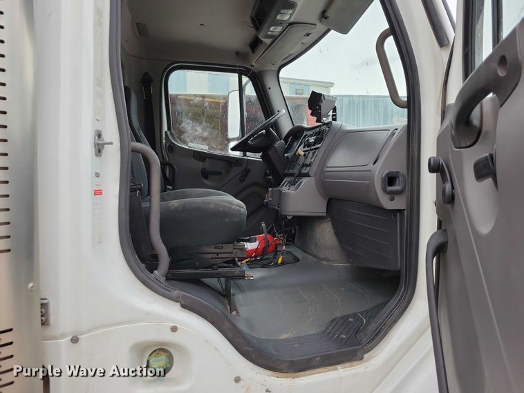 image for item DX6550 2009 Freightliner Business Class M2 800 HPR Truck Jet sewer jetter truck