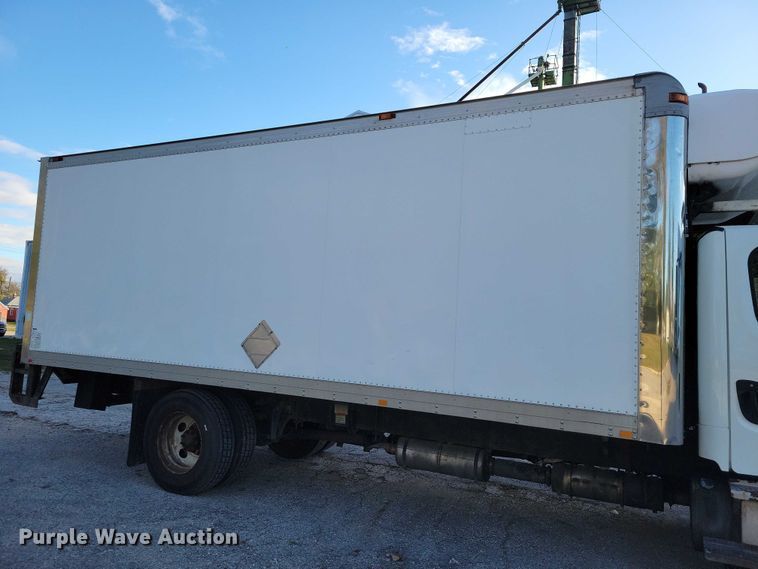 image for item DX6551 2013 Freightliner Business Class M2 refrigerated truck