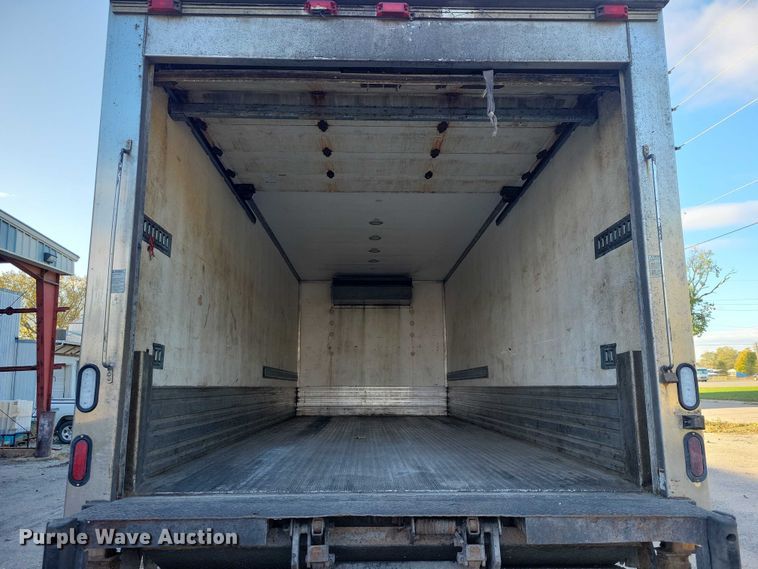 image for item DX6551 2013 Freightliner Business Class M2 refrigerated truck