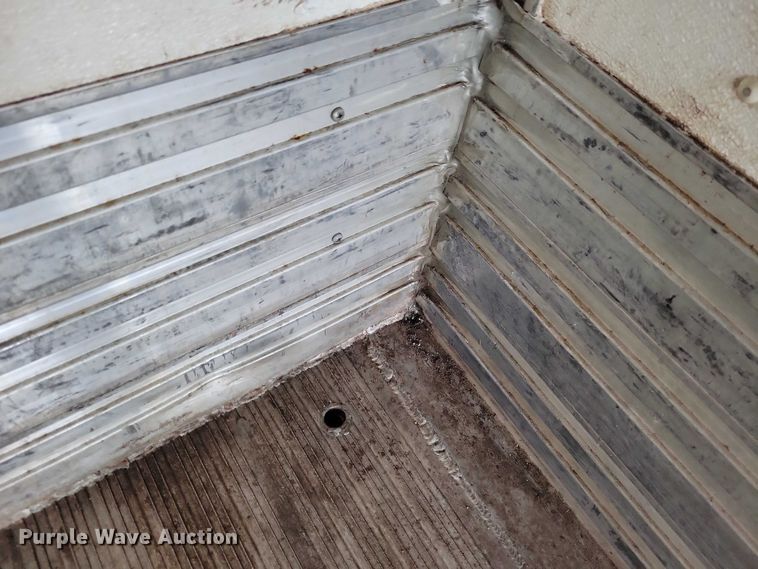 image for item DX6551 2013 Freightliner Business Class M2 refrigerated truck