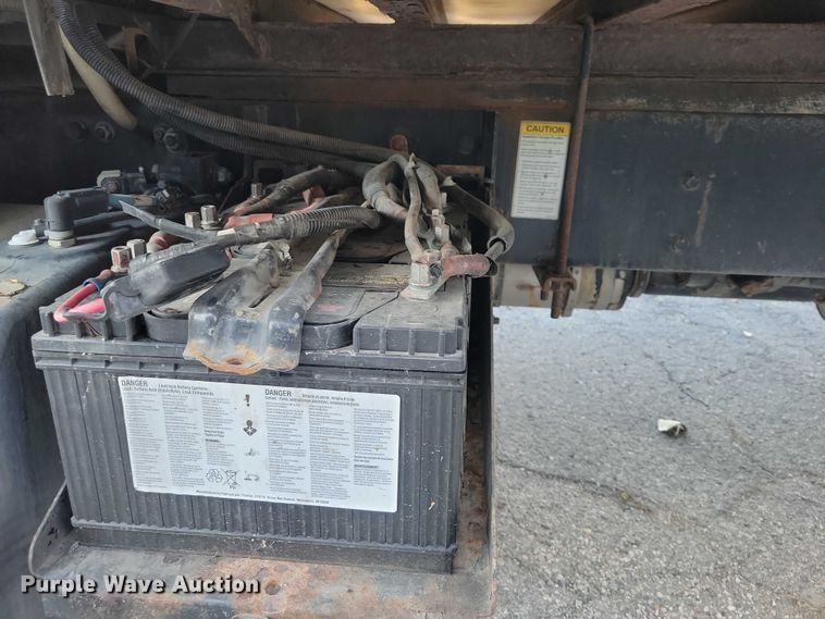 image for item DX6551 2013 Freightliner Business Class M2 refrigerated truck