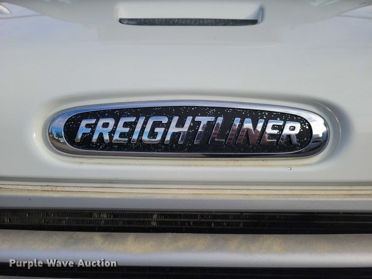 image for item DX6551 2013 Freightliner Business Class M2 refrigerated truck