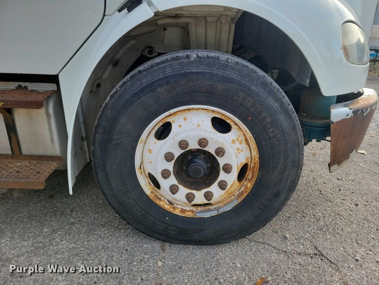 image for item DX6551 2013 Freightliner Business Class M2 refrigerated truck