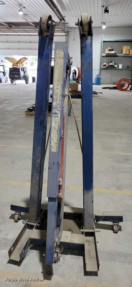 image for item DX6552 Engine hoist 