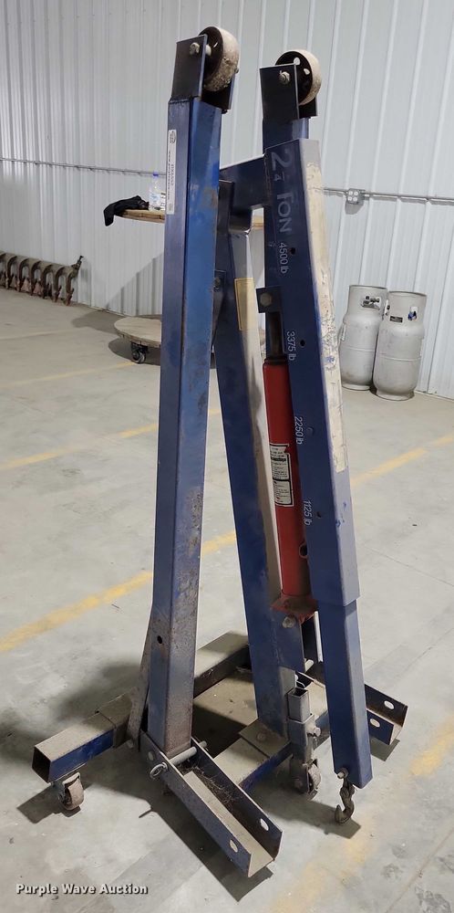 image for item DX6552 Engine hoist 