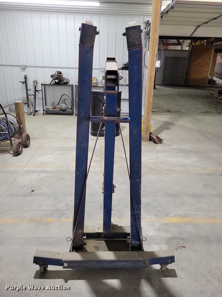 image for item DX6552 Engine hoist 