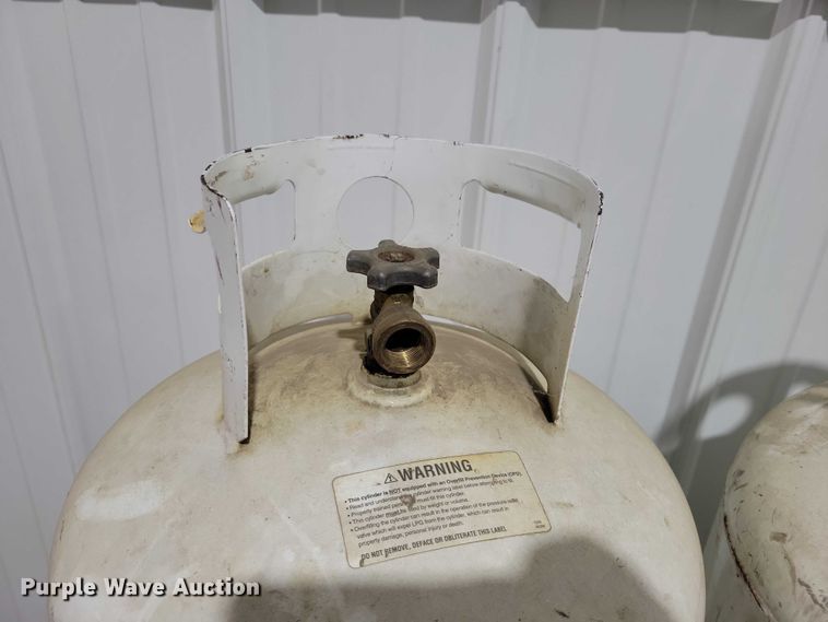 image for item DX6553 (2) propane tanks