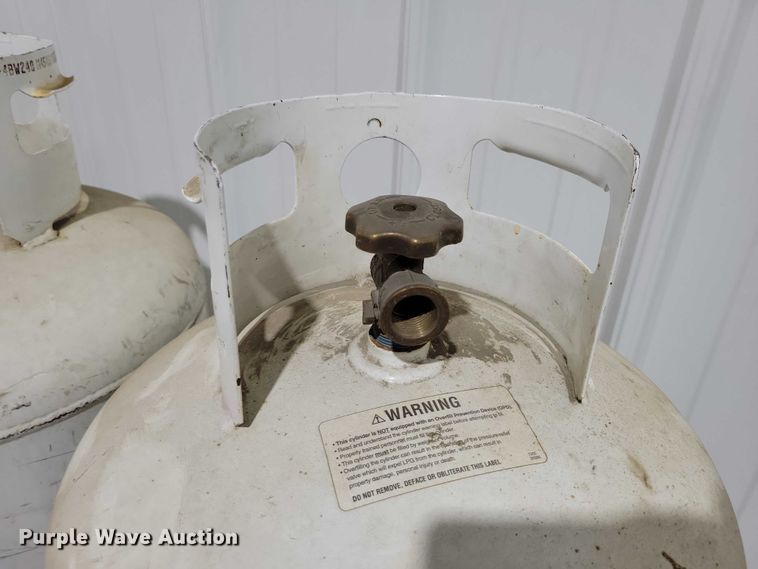 image for item DX6553 (2) propane tanks