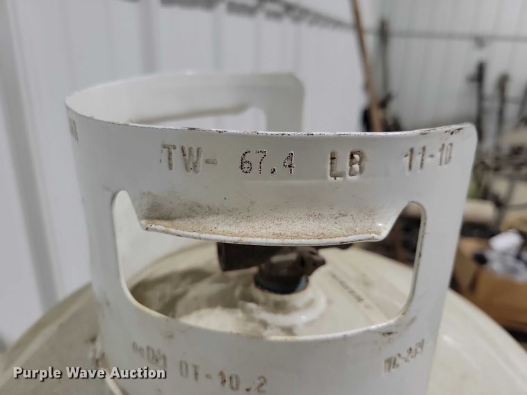 image for item DX6553 (2) propane tanks