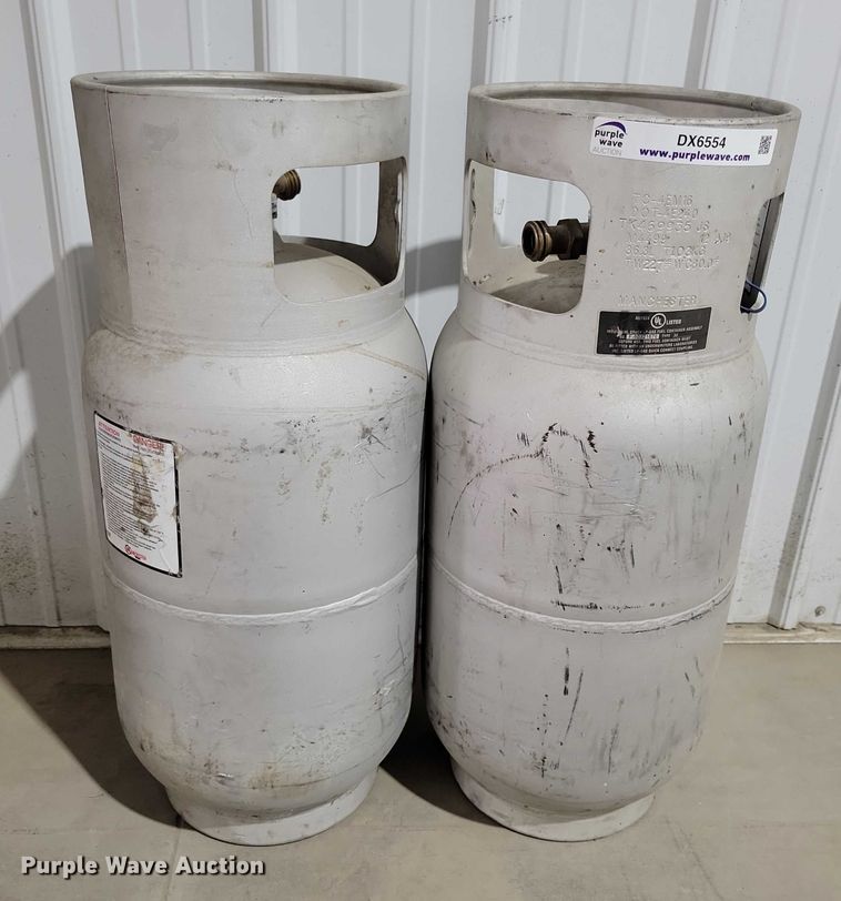 image for item DX6554 (2) forklift LPG tanks