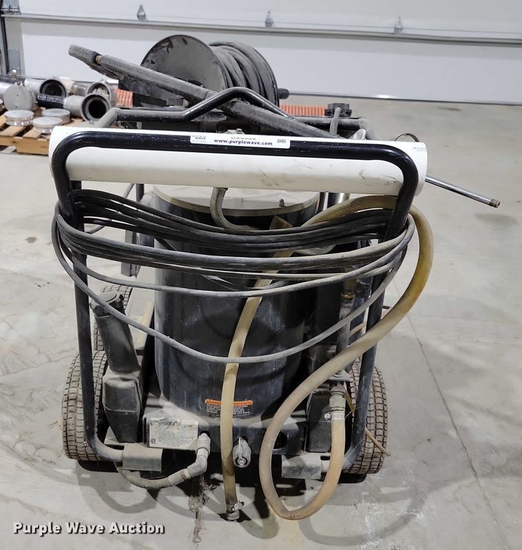 image for item DX6559 Mi-T-M 1502 hot pressure washer