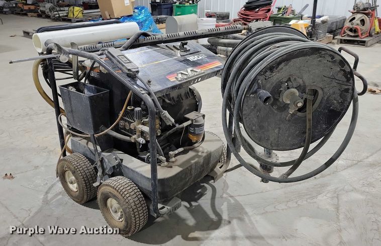 image for item DX6559 Mi-T-M 1502 hot pressure washer