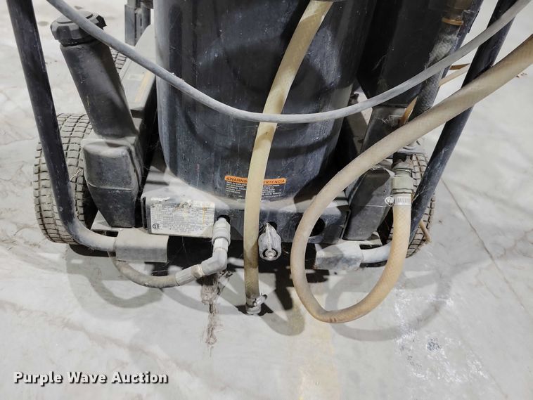 image for item DX6559 Mi-T-M 1502 hot pressure washer