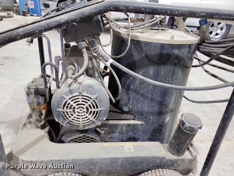 image for item DX6559 Mi-T-M 1502 hot pressure washer