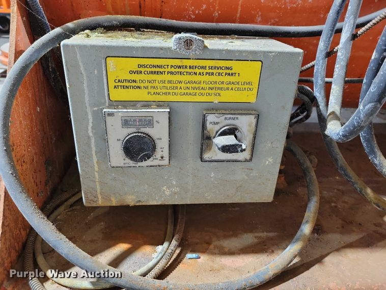 image for item DX6566 Wolverine Easy Kleen steamer