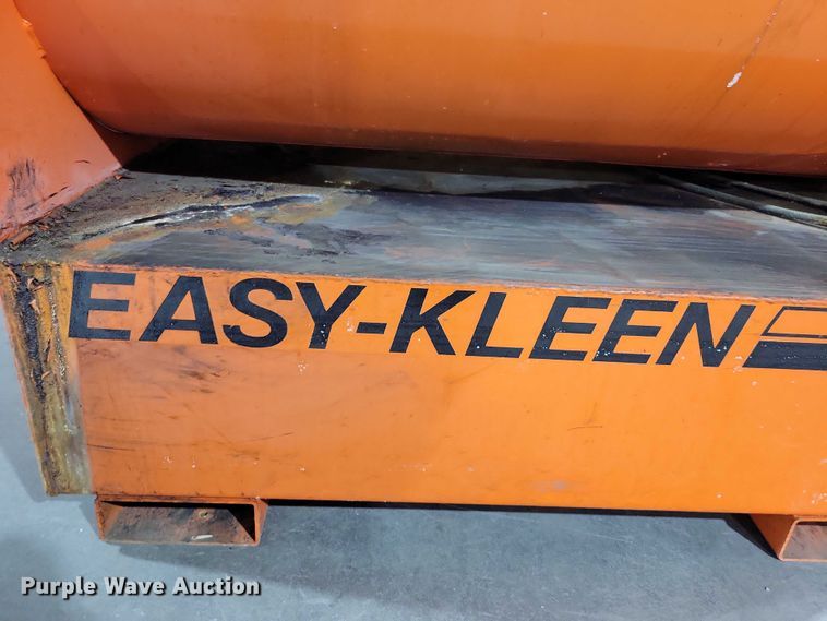 image for item DX6566 Wolverine Easy Kleen steamer