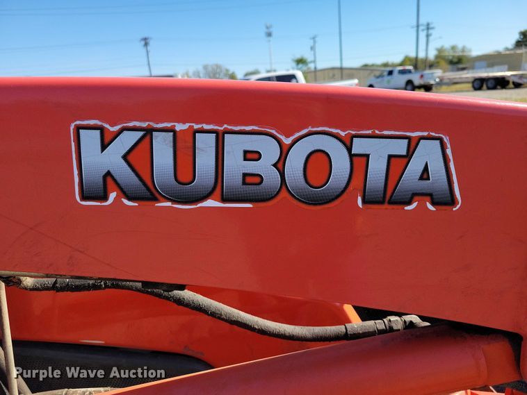 image for item DX6571 Kubota MX5800D MFWD tractor