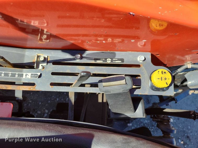 image for item DX6571 Kubota MX5800D MFWD tractor