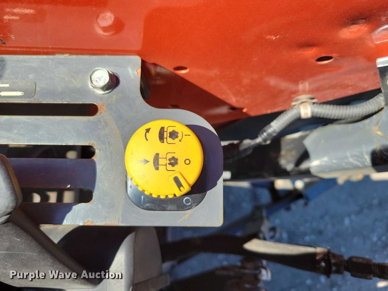 image for item DX6571 Kubota MX5800D MFWD tractor