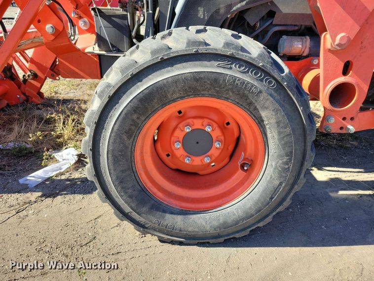 image for item DX6571 Kubota MX5800D MFWD tractor