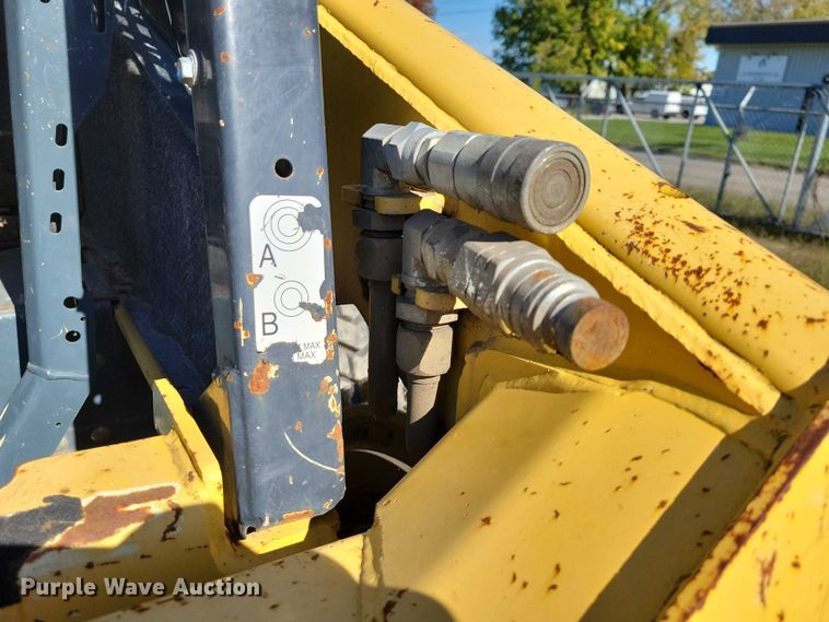 image for item DX6574 2014 Yanmar S165R skid steer loader