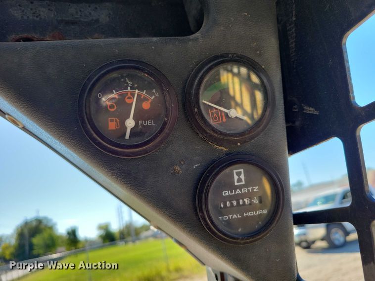 image for item DX6574 2014 Yanmar S165R skid steer loader