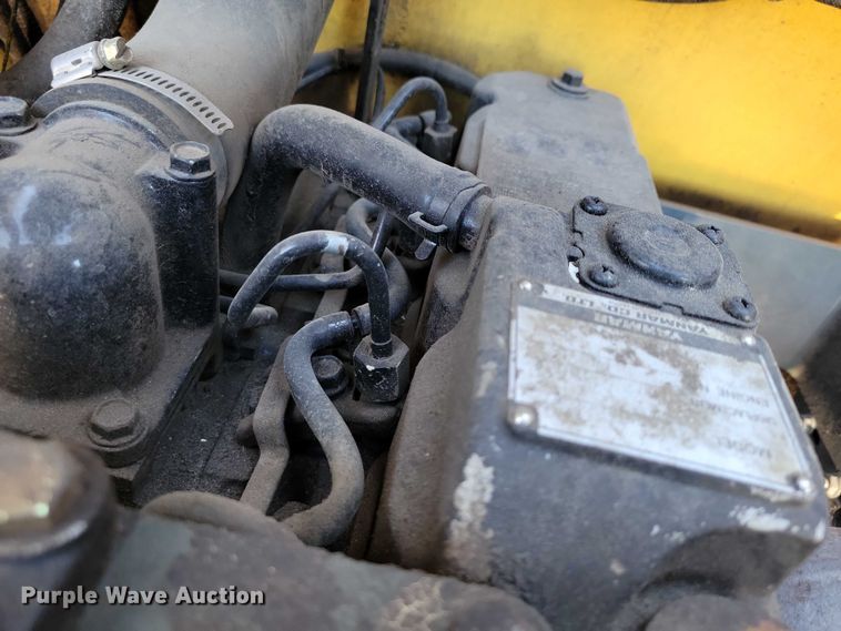 image for item DX6574 2014 Yanmar S165R skid steer loader